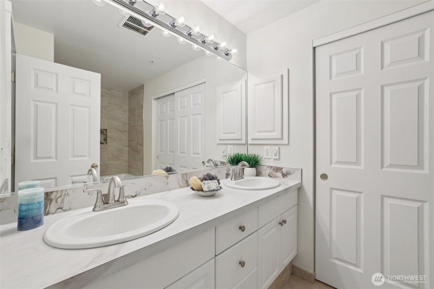 4322 NE 5th Court #105, Renton, WA 98059