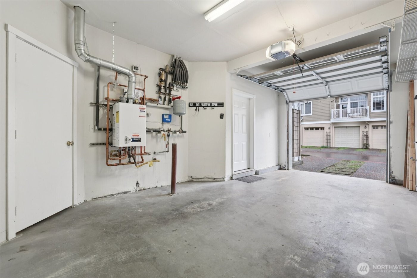 4322 NE 5th Court #105, Renton, WA 98059