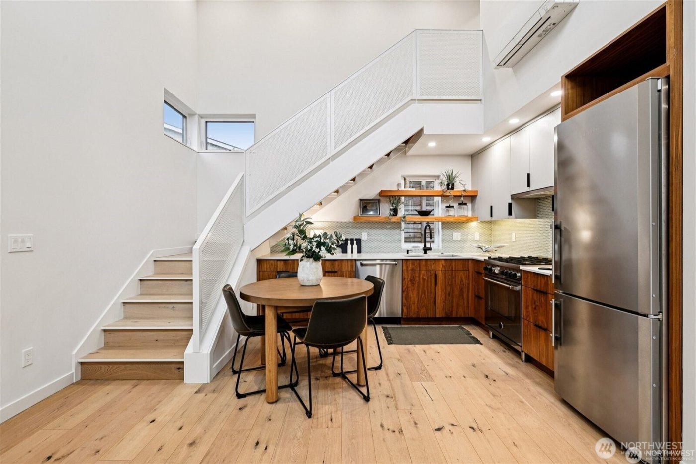 8605 5th Avenue NE #B, Seattle, WA 98115