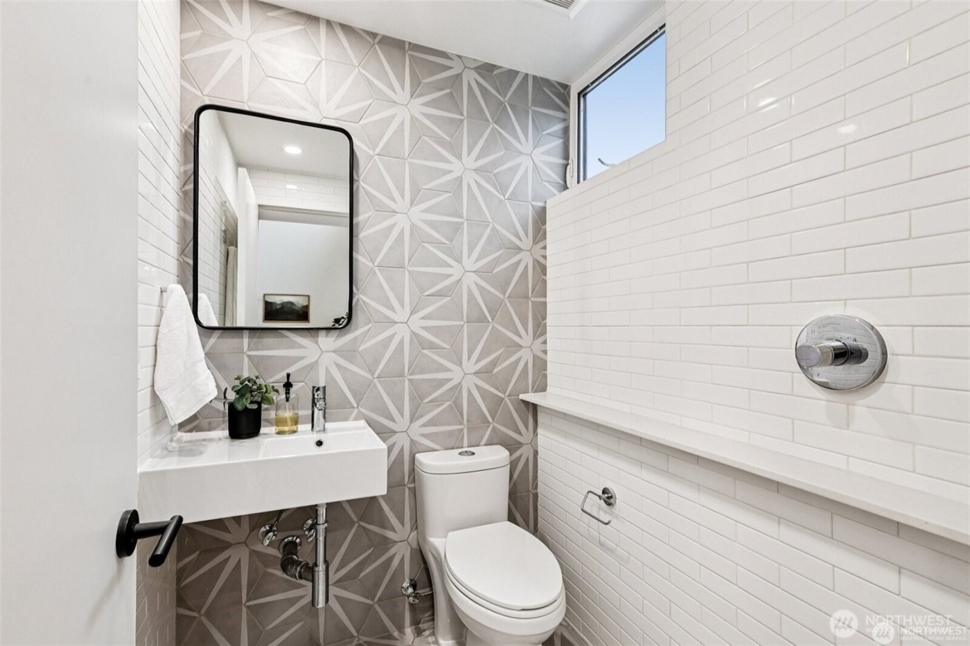 8605 5th Avenue NE #B, Seattle, WA 98115