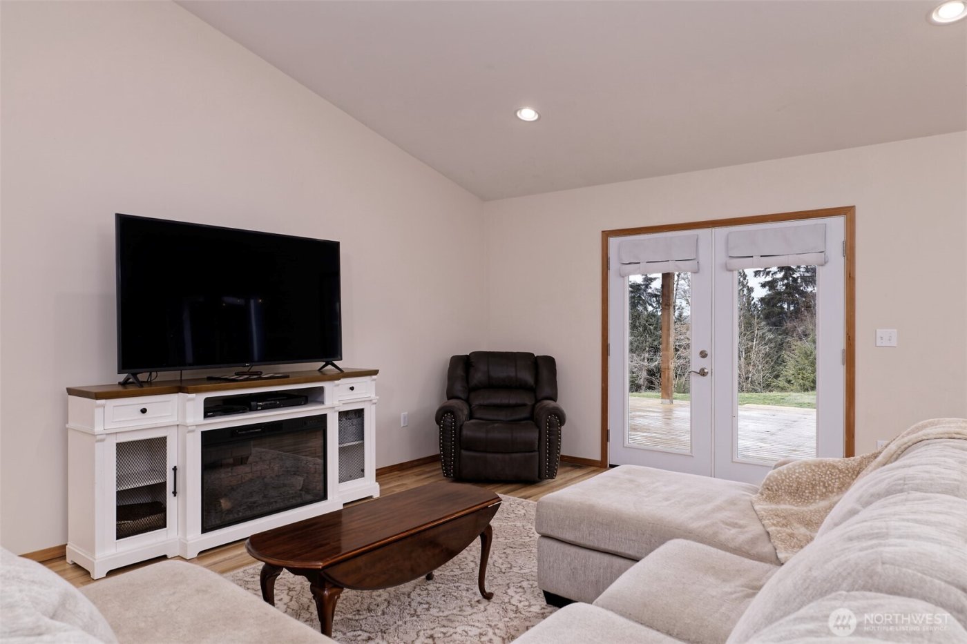 235 E Heights Place N, Belfair, WA 98528