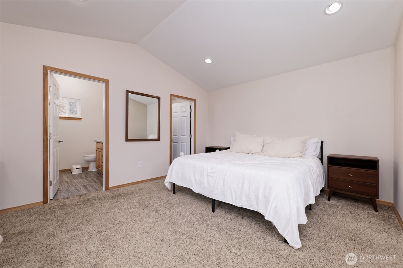 235 E Heights Place N, Belfair, WA 98528