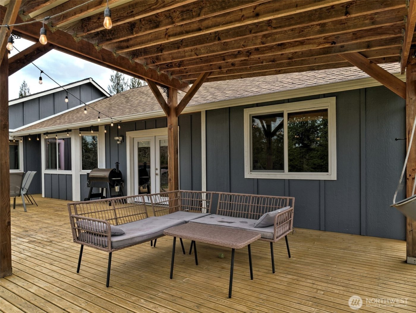 235 E Heights Place N, Belfair, WA 98528