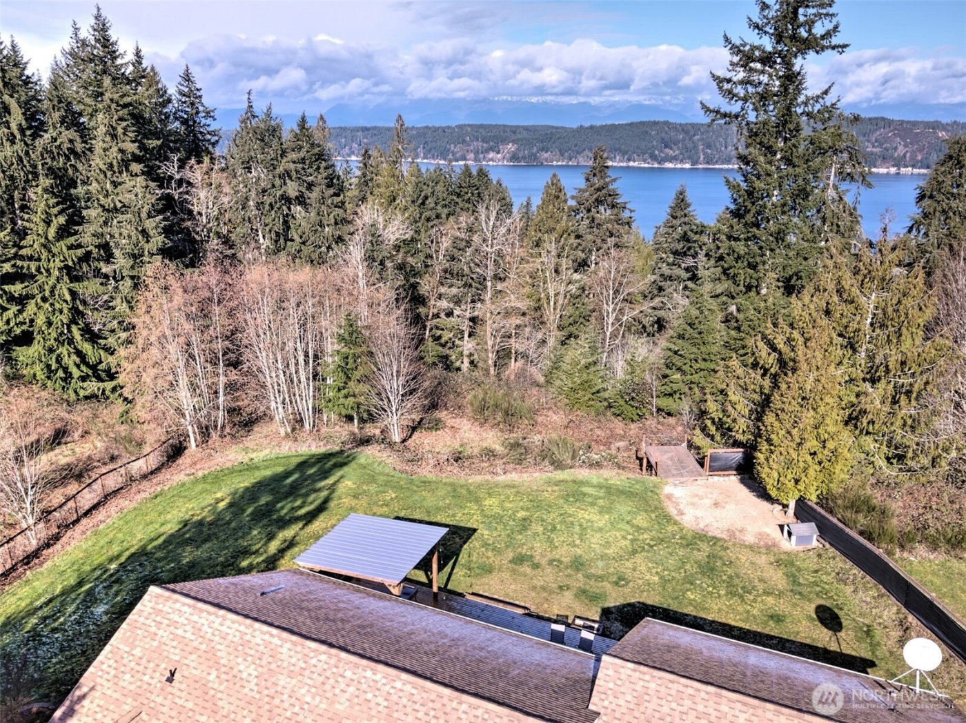 235 E Heights Place N, Belfair, WA 98528