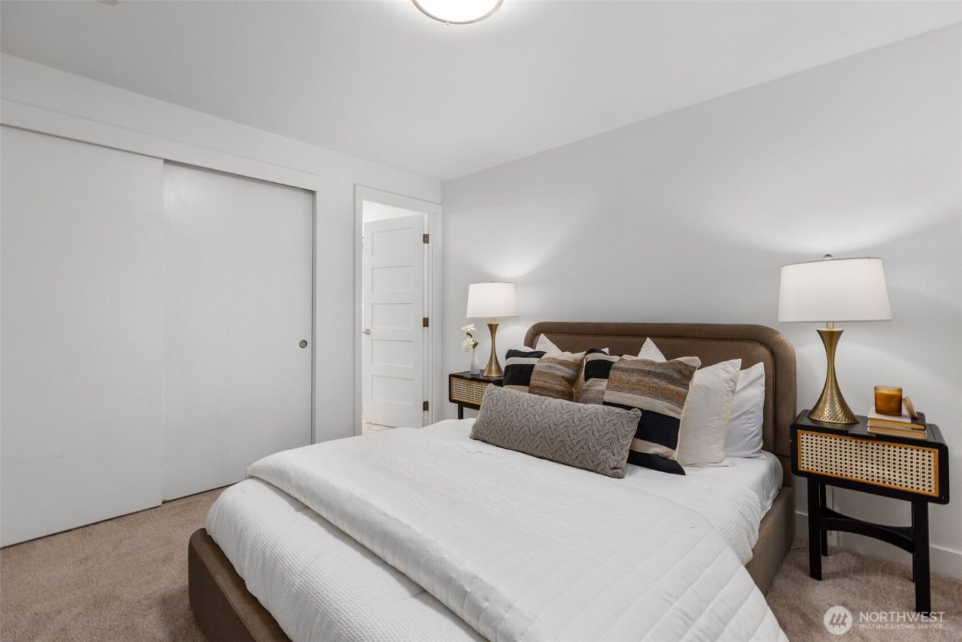 1324 E Walnut Street , Kent, WA 98030