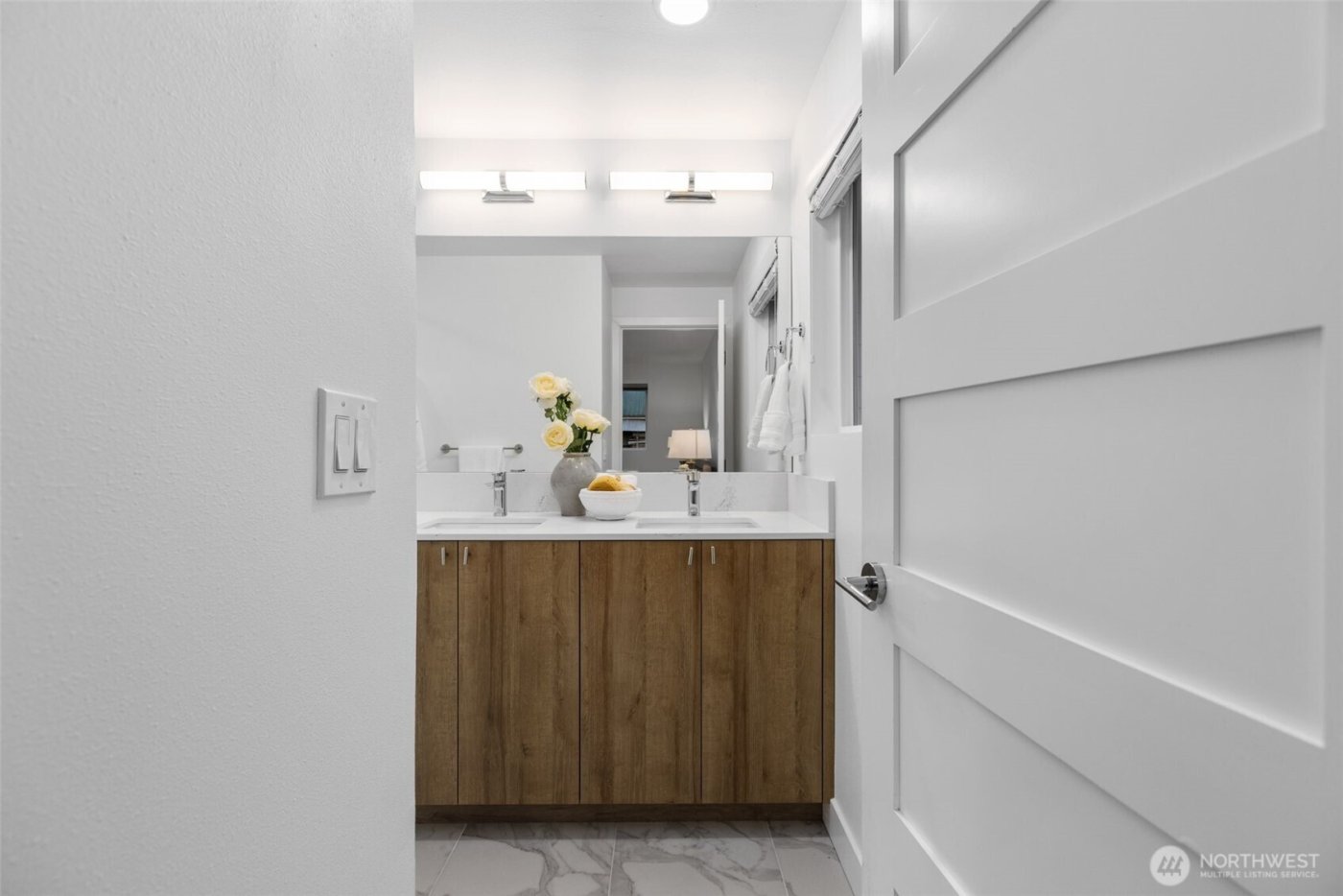 1324 E Walnut Street , Kent, WA 98030