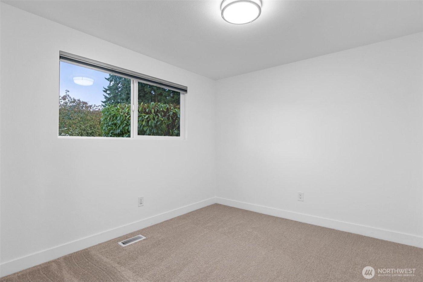 1324 E Walnut Street , Kent, WA 98030