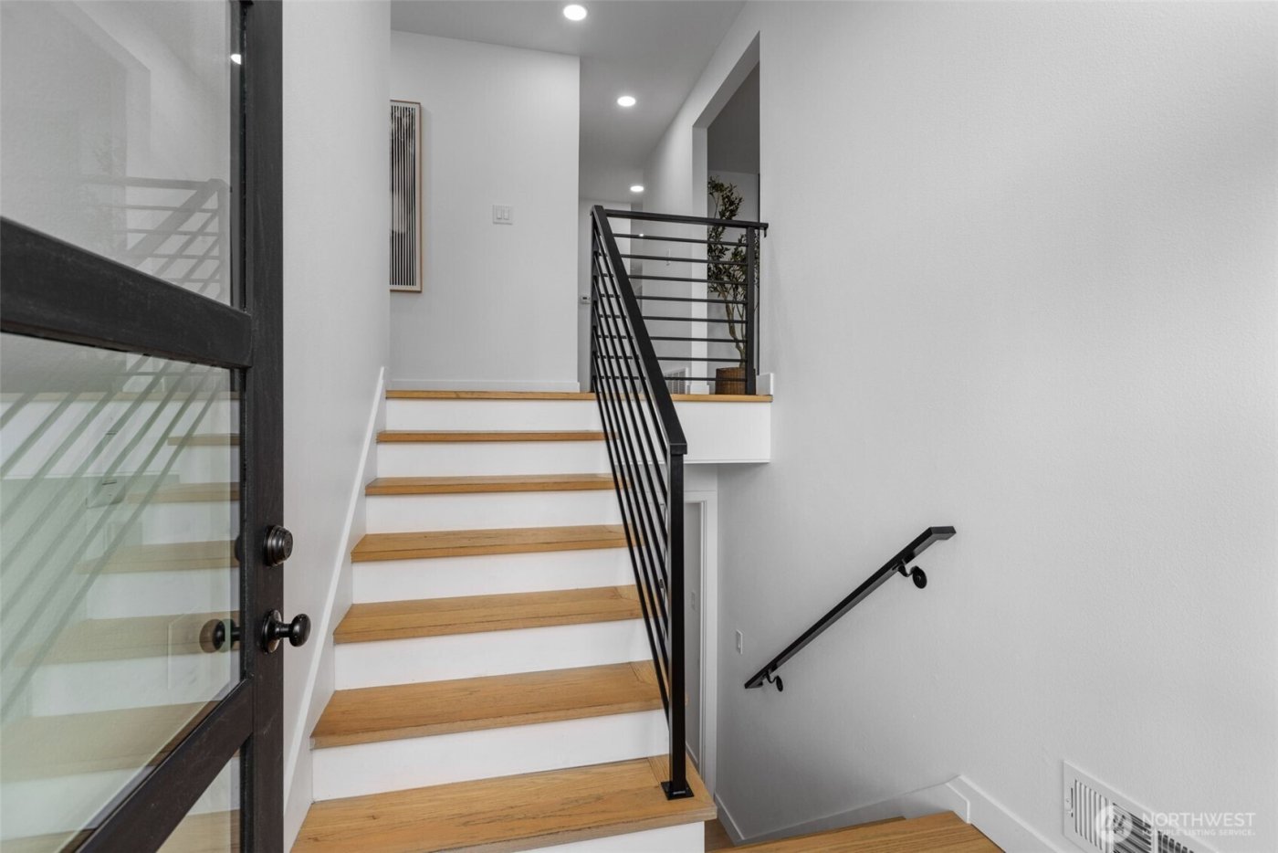 1324 E Walnut Street , Kent, WA 98030