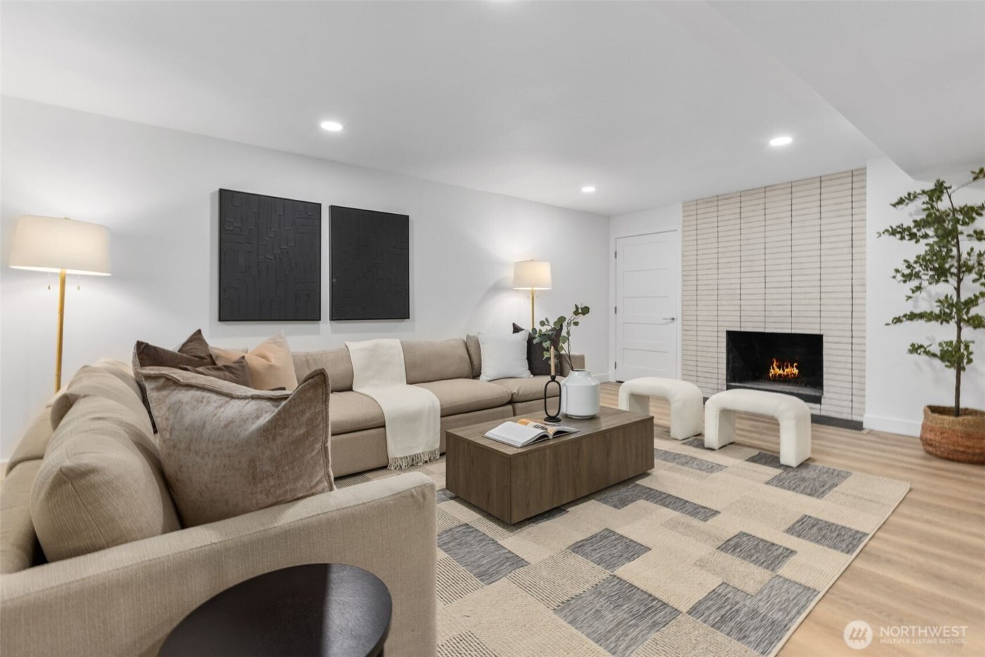 1324 E Walnut Street , Kent, WA 98030