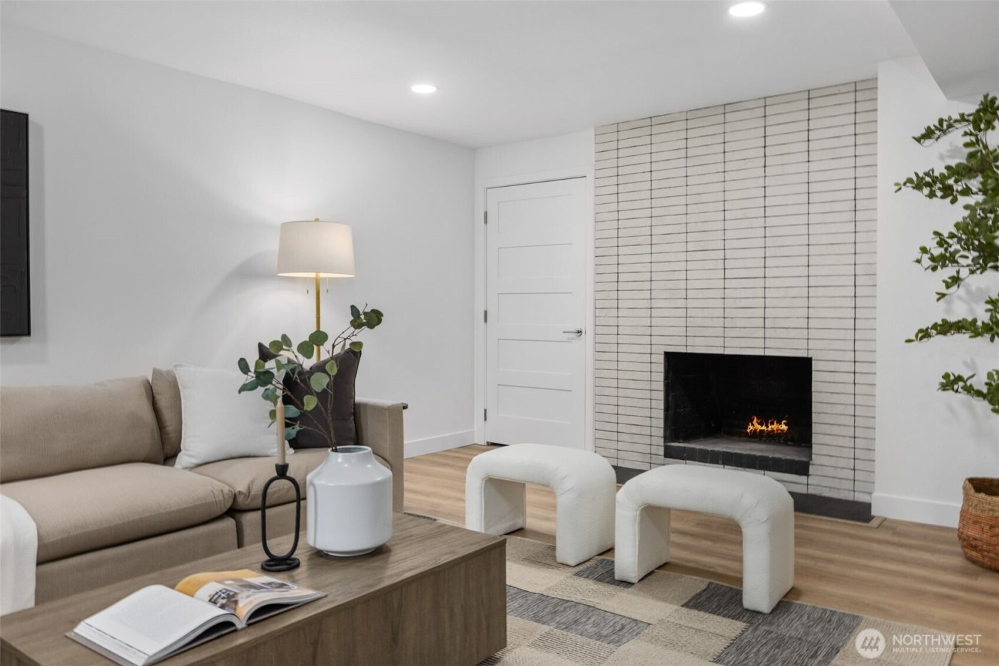 1324 E Walnut Street , Kent, WA 98030