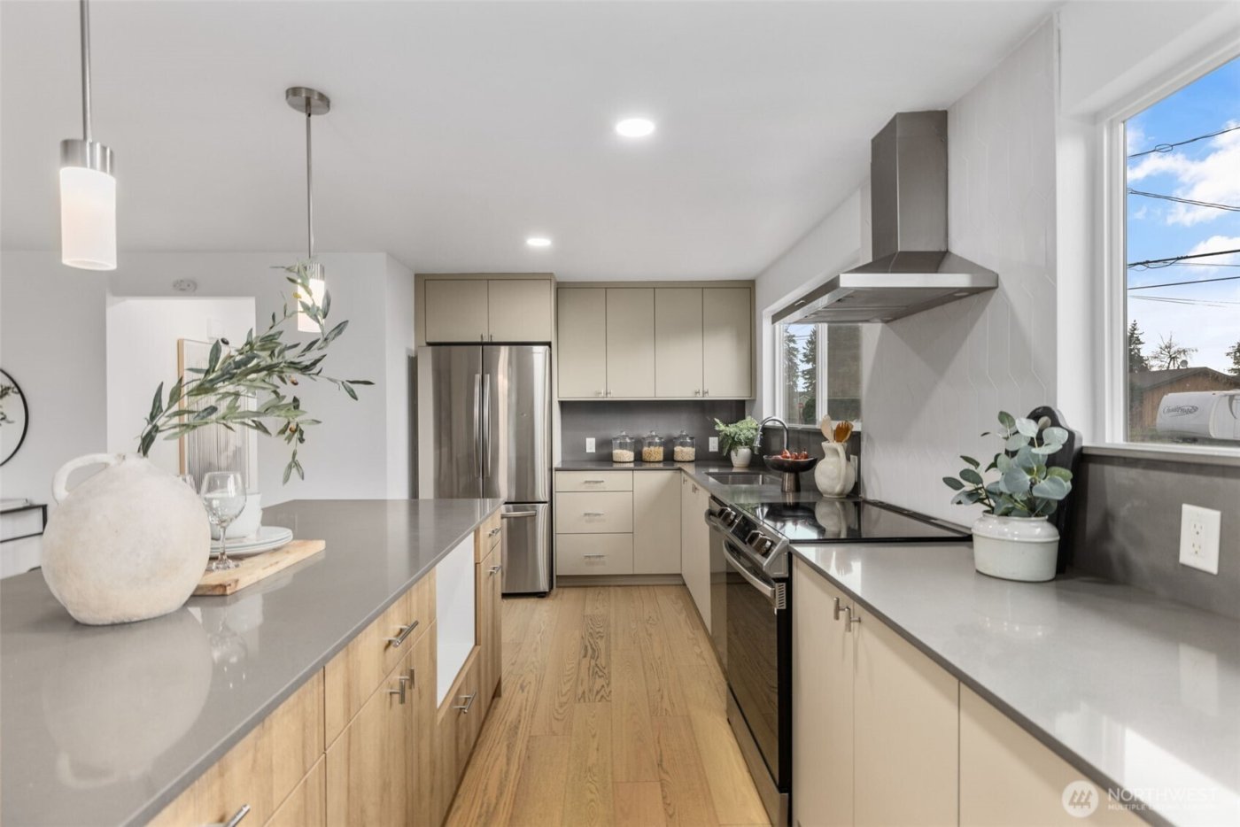 1324 E Walnut Street , Kent, WA 98030