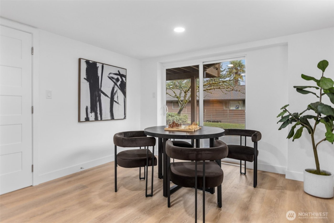 1324 E Walnut Street , Kent, WA 98030