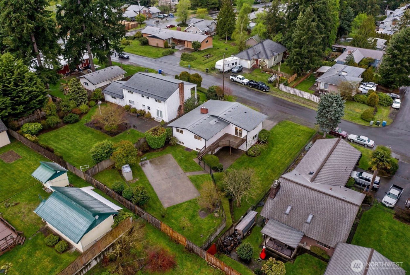 1324 E Walnut Street , Kent, WA 98030