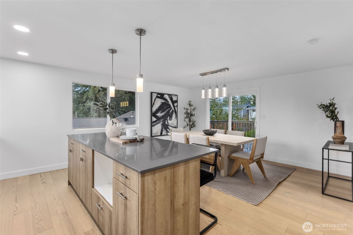 1324 E Walnut Street , Kent, WA 98030