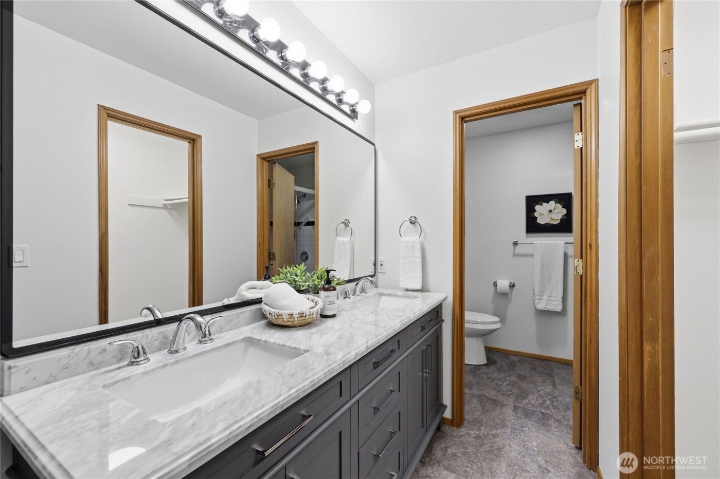 2162 NE Kevos Pond Drive , Poulsbo, WA 98370