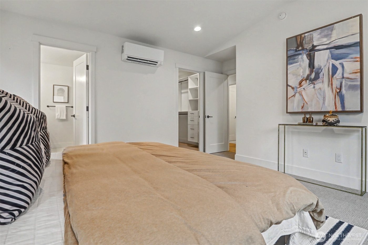 11247 108th Avenue NE, Kirkland, WA 98033