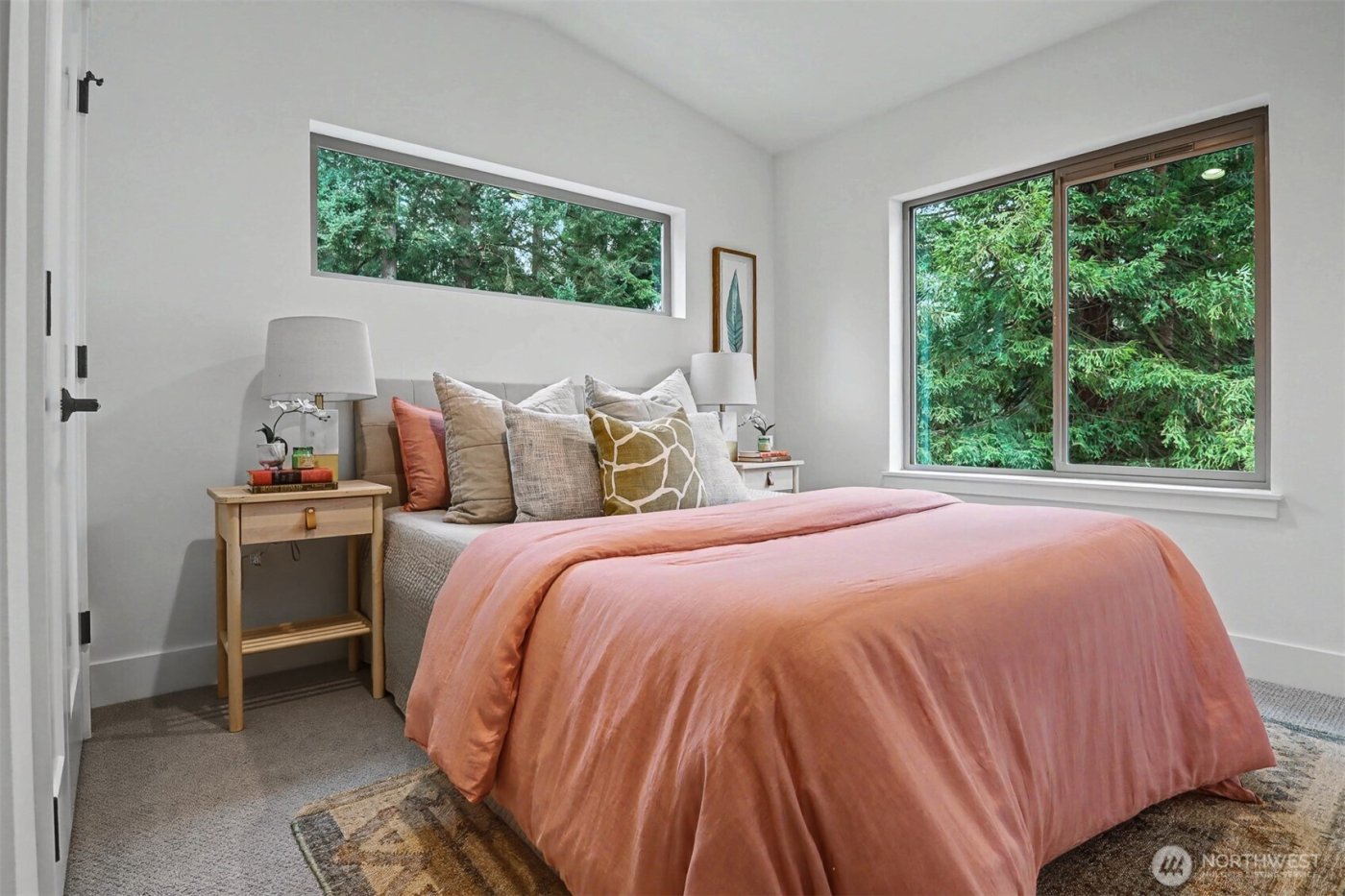 11247 108th Avenue NE, Kirkland, WA 98033