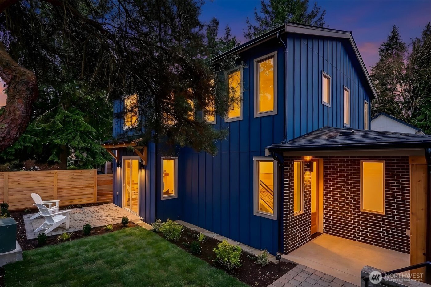 11247 108th Avenue NE, Kirkland, WA 98033