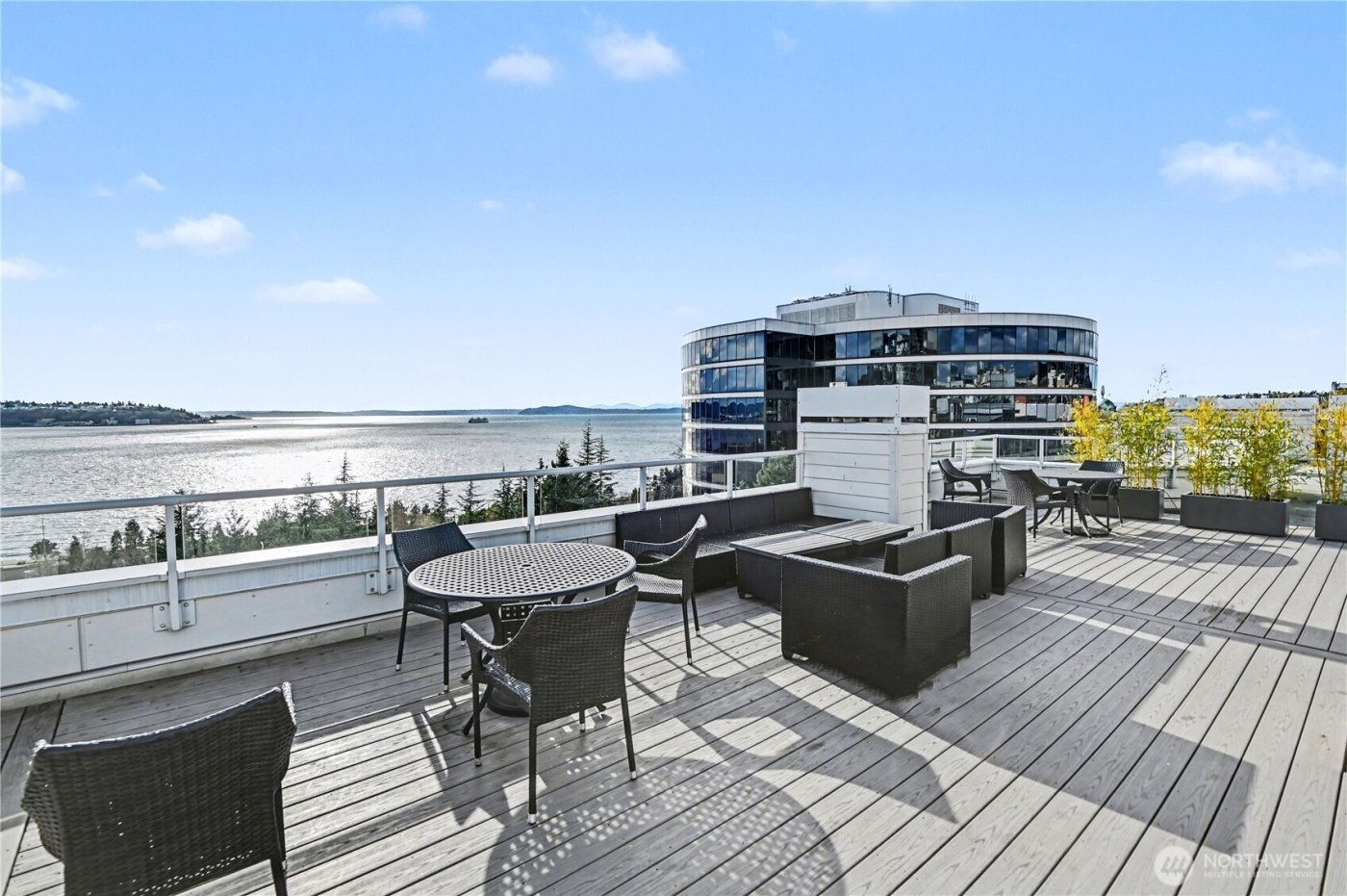 3028 Western Avenue #214, Seattle, WA 98121