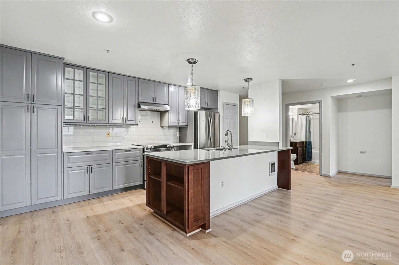 3028 Western Avenue #214, Seattle, WA 98121