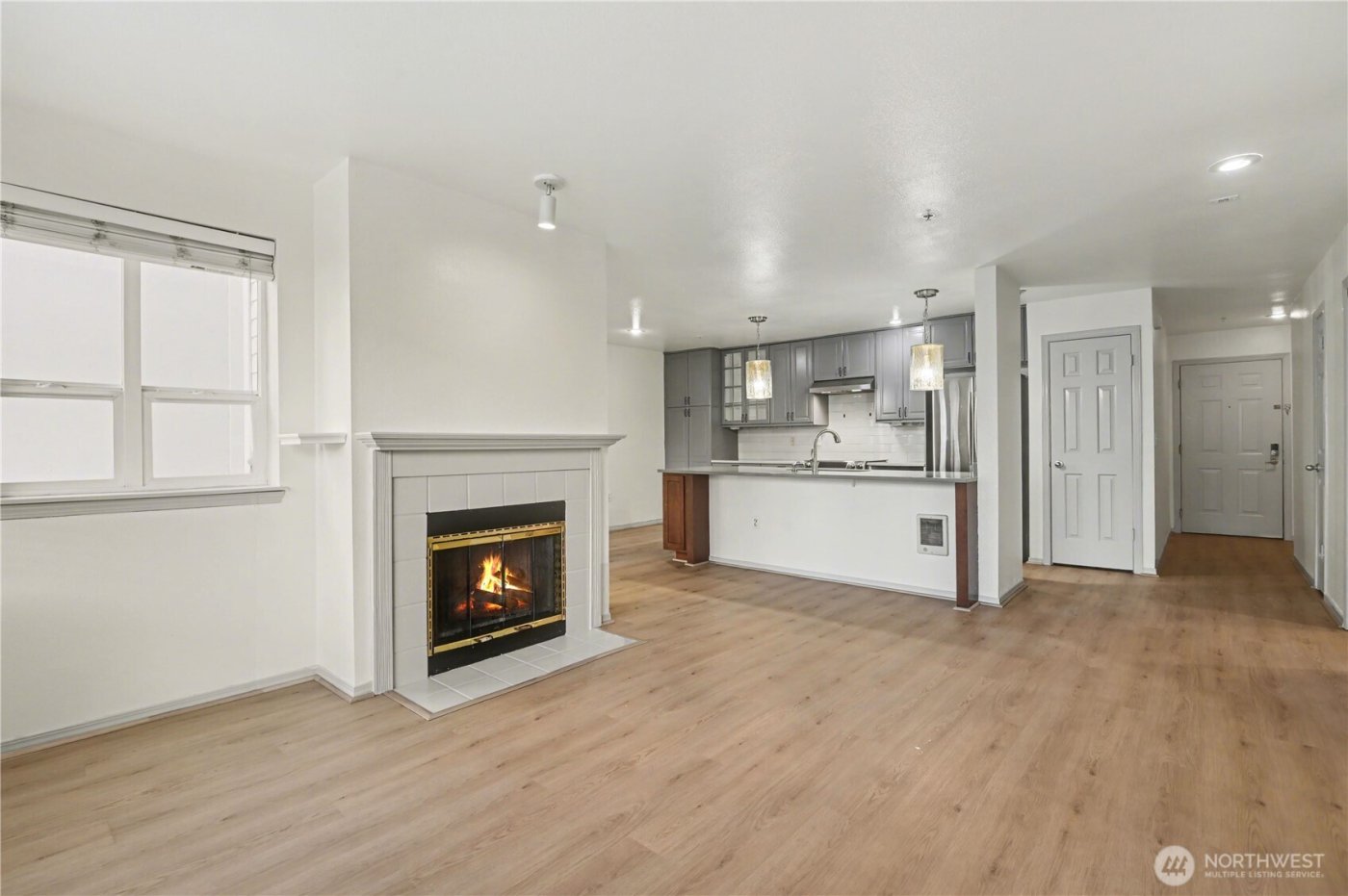 3028 Western Avenue #214, Seattle, WA 98121