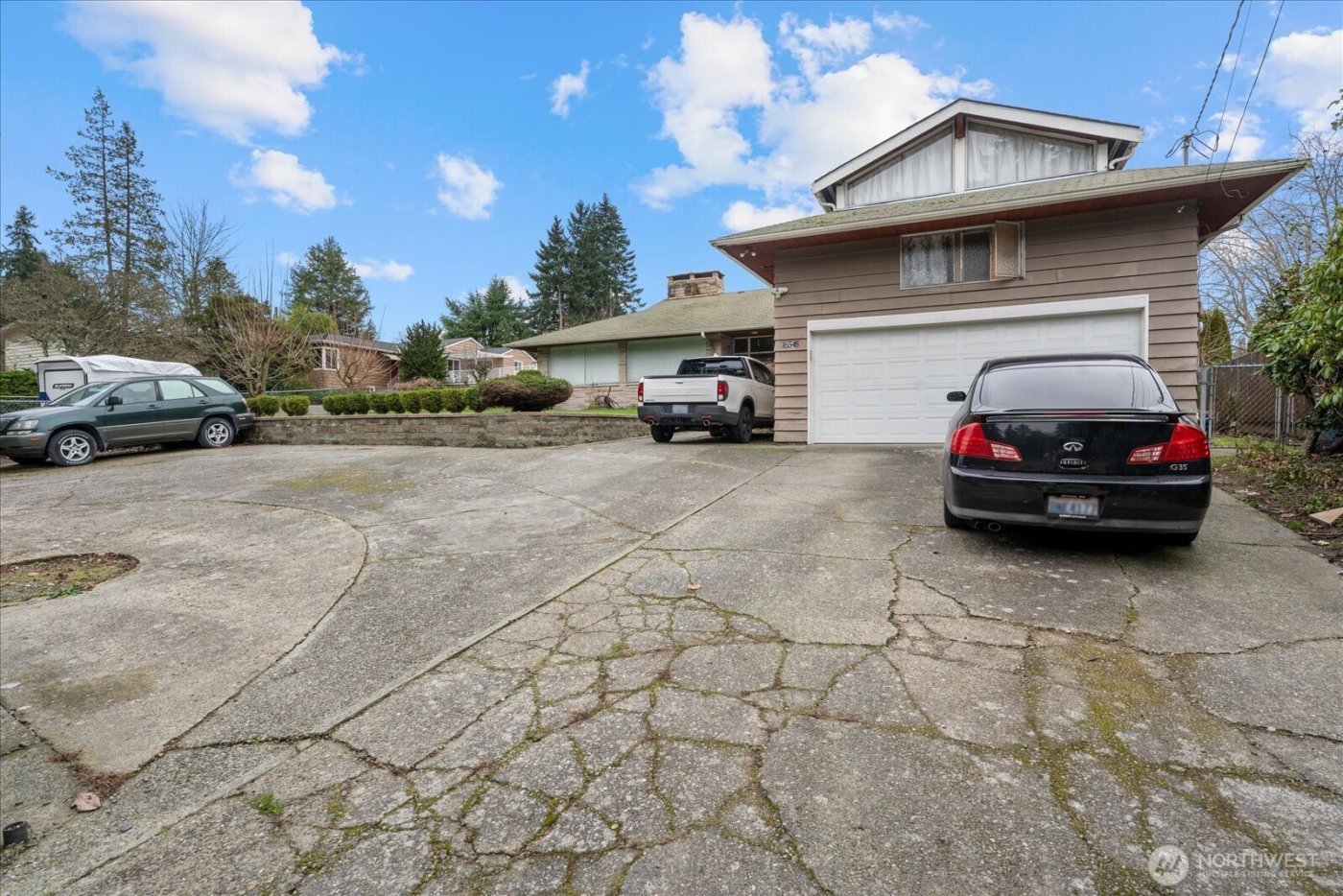 16545 Des Moines Memorial Drive S, Burien, WA 98148