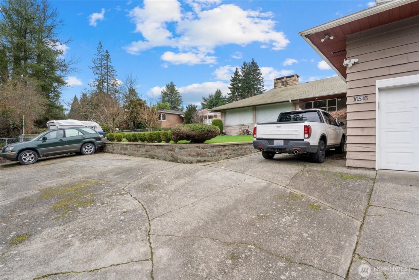 16545 Des Moines Memorial Drive S, Burien, WA 98148