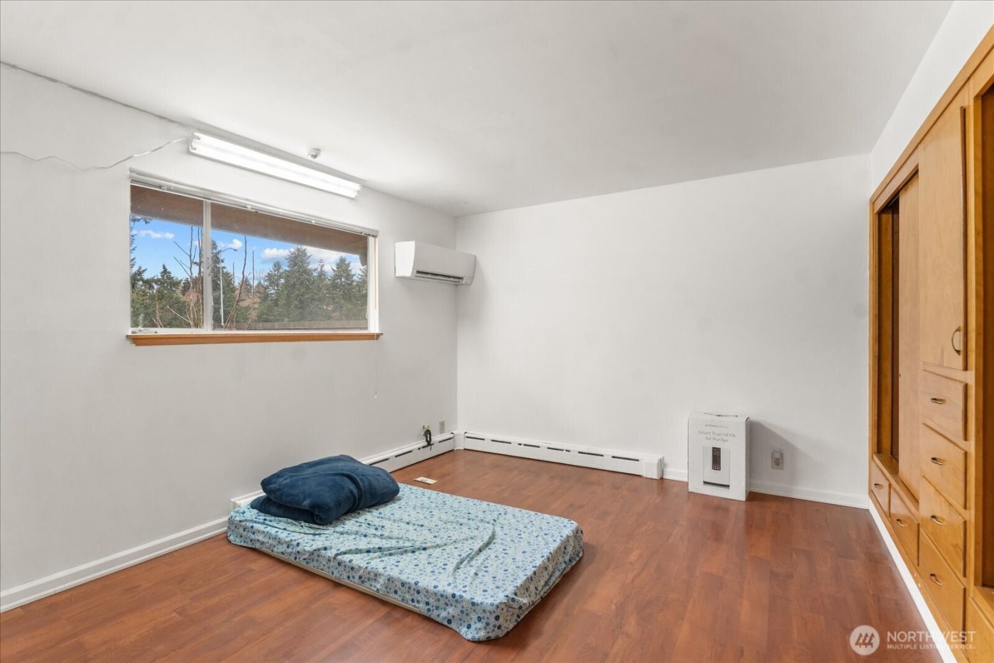 16545 Des Moines Memorial Drive S, Burien, WA 98148