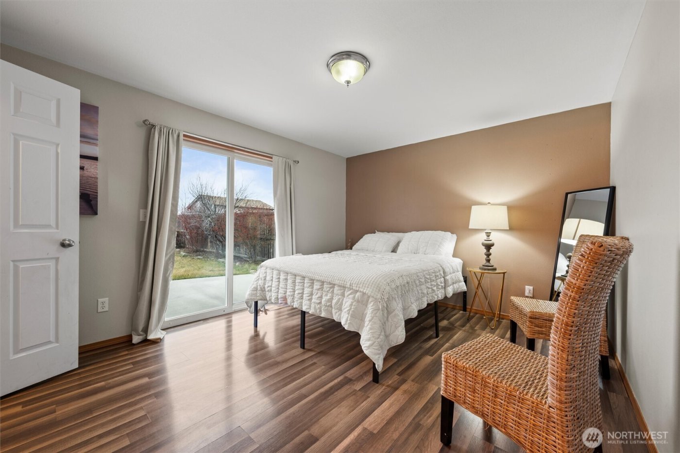 682 L St SE, Ephrata, WA 98823