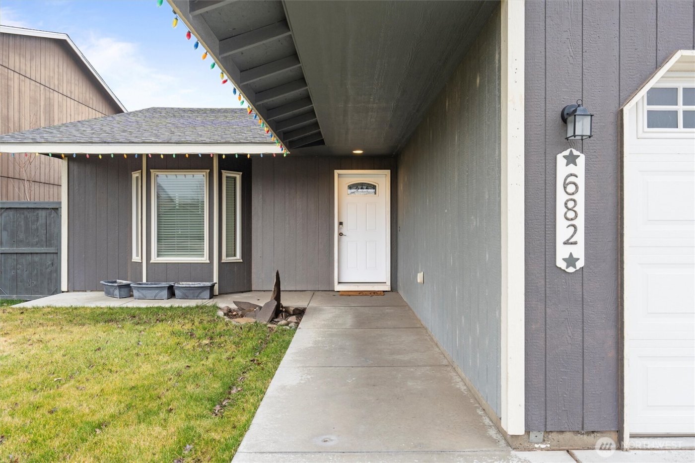 682 L St SE, Ephrata, WA 98823