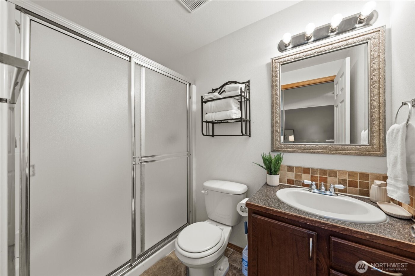 682 L St SE, Ephrata, WA 98823