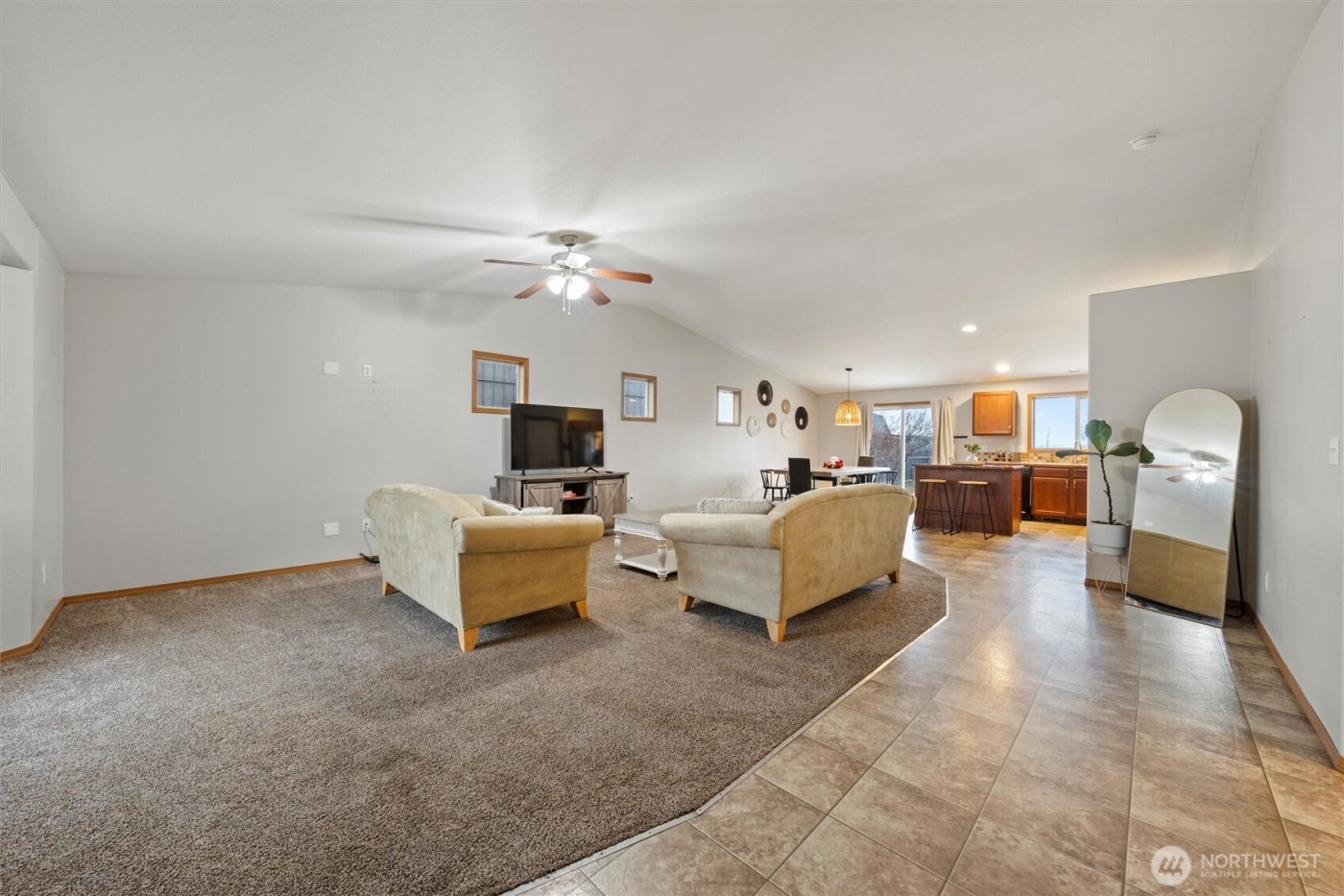 682 L St SE, Ephrata, WA 98823