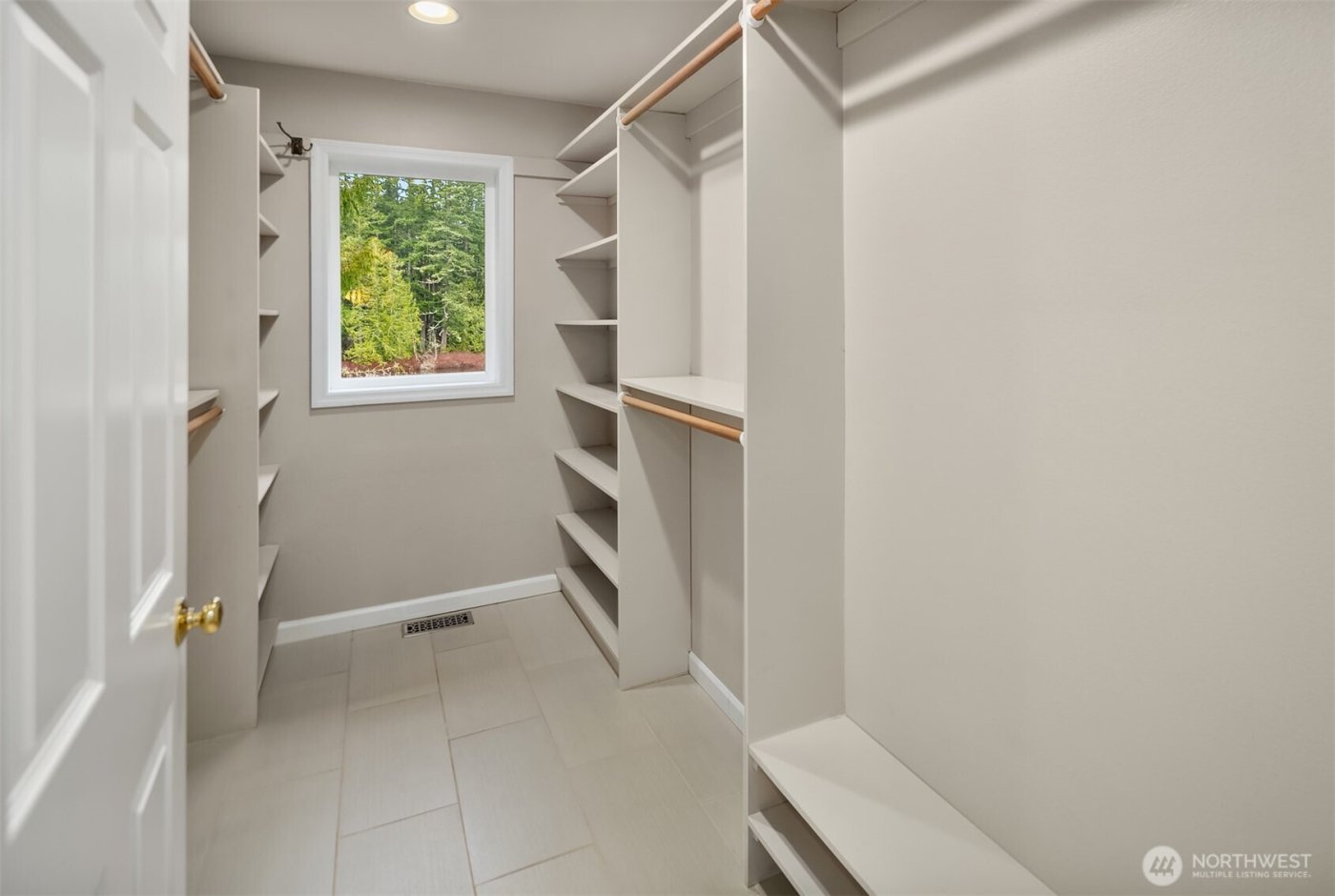 2821 252nd Avenue SE, Sammamish, WA 98075