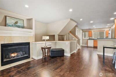 6342 5th Ave NE, Seattle, WA 98115 - Photo 3