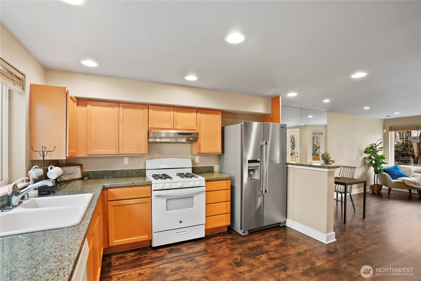 6342 5th Ave NE, Seattle, WA 98115