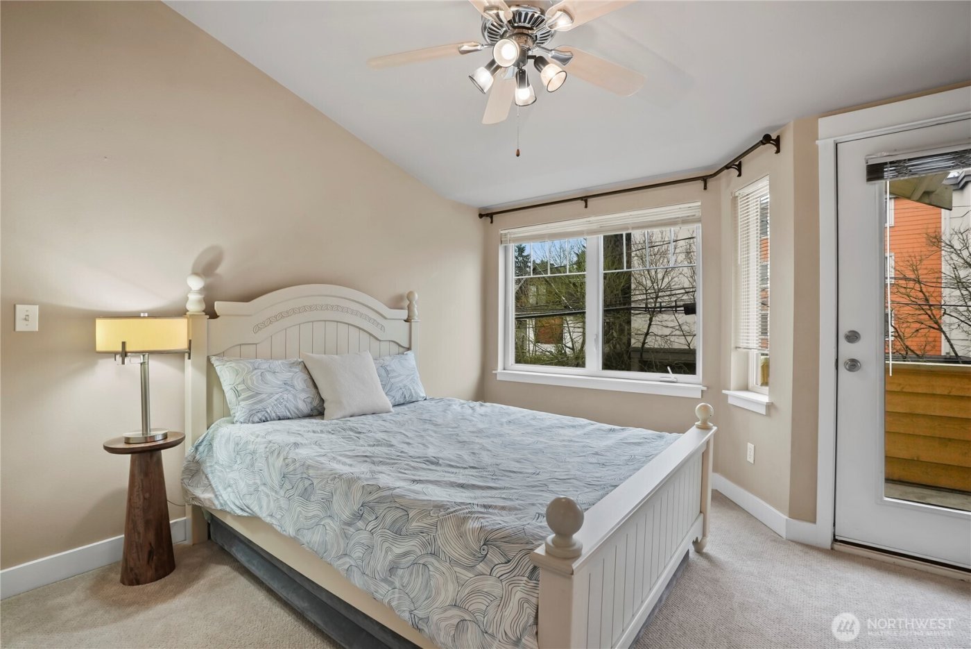 6342 5th Ave NE, Seattle, WA 98115