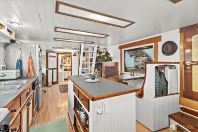 2706 Westlake Avenue N #01A, Seattle, WA 98109 - Photo 14