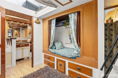 2706 Westlake Avenue N #01A, Seattle, WA 98109 - Photo 19