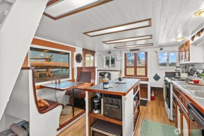 2706 Westlake Avenue N #01A, Seattle, WA 98109 - Photo 10