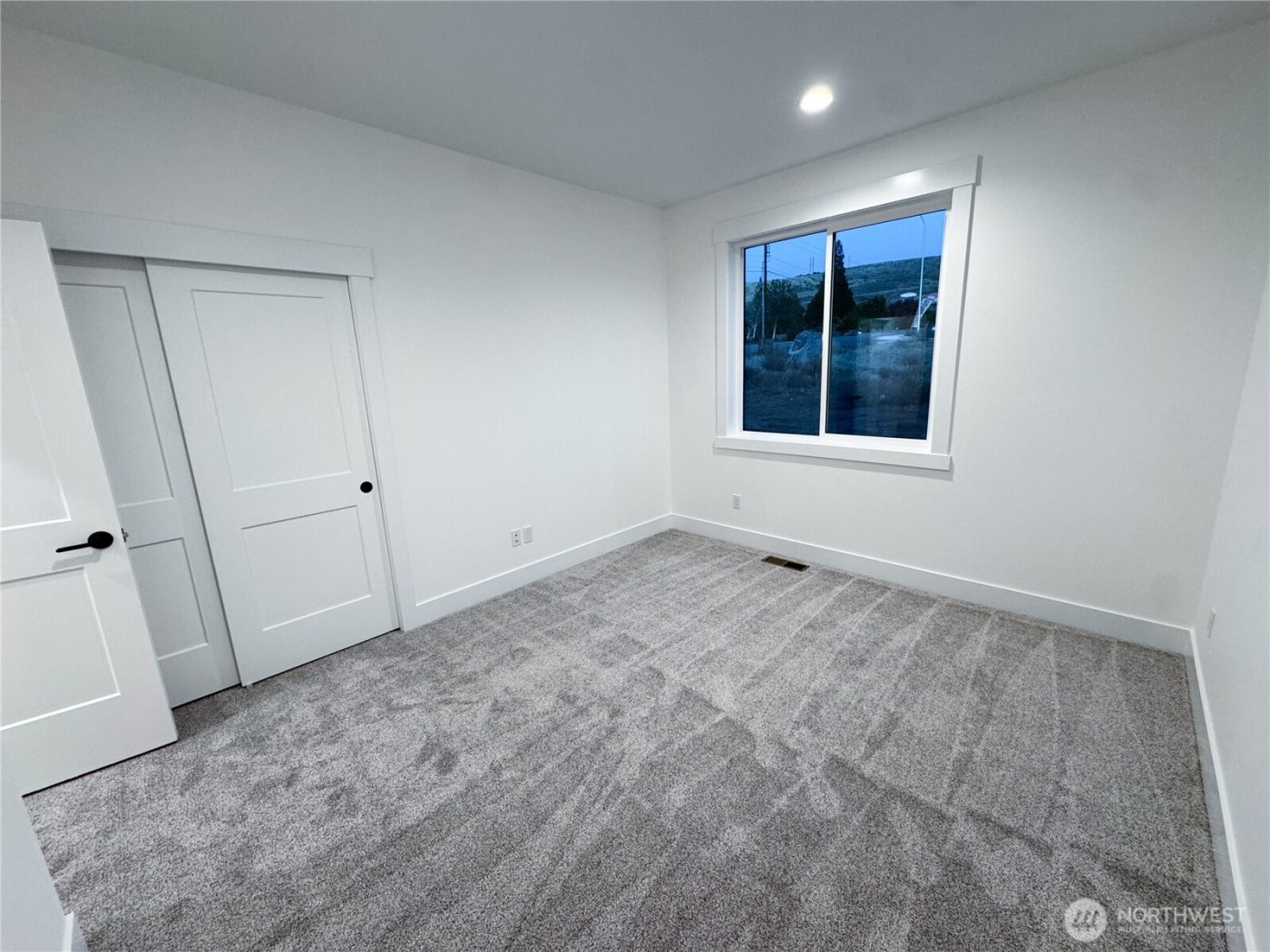 146 33rd Street , East Wenatchee, WA 98802