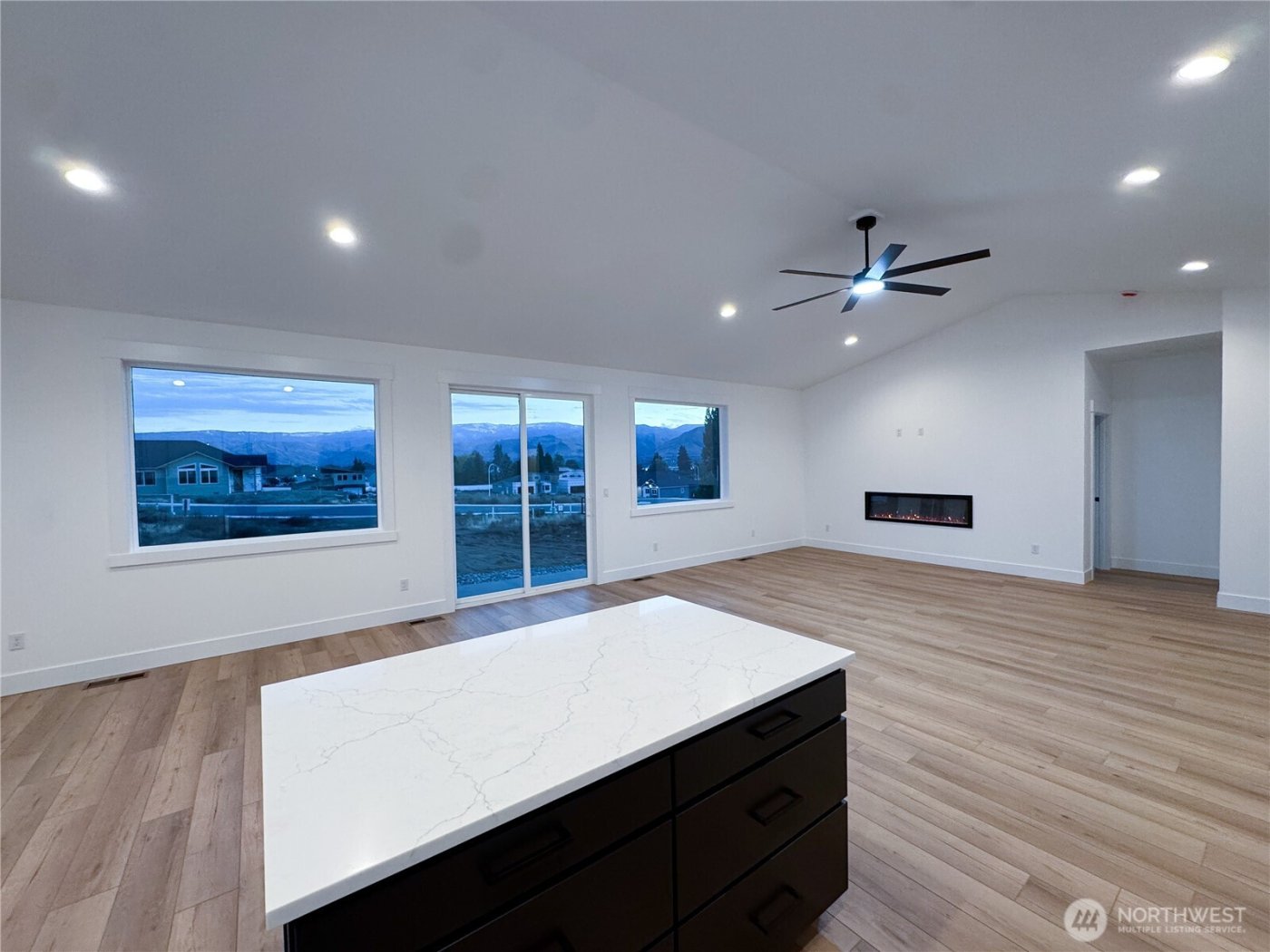 146 33rd Street , East Wenatchee, WA 98802