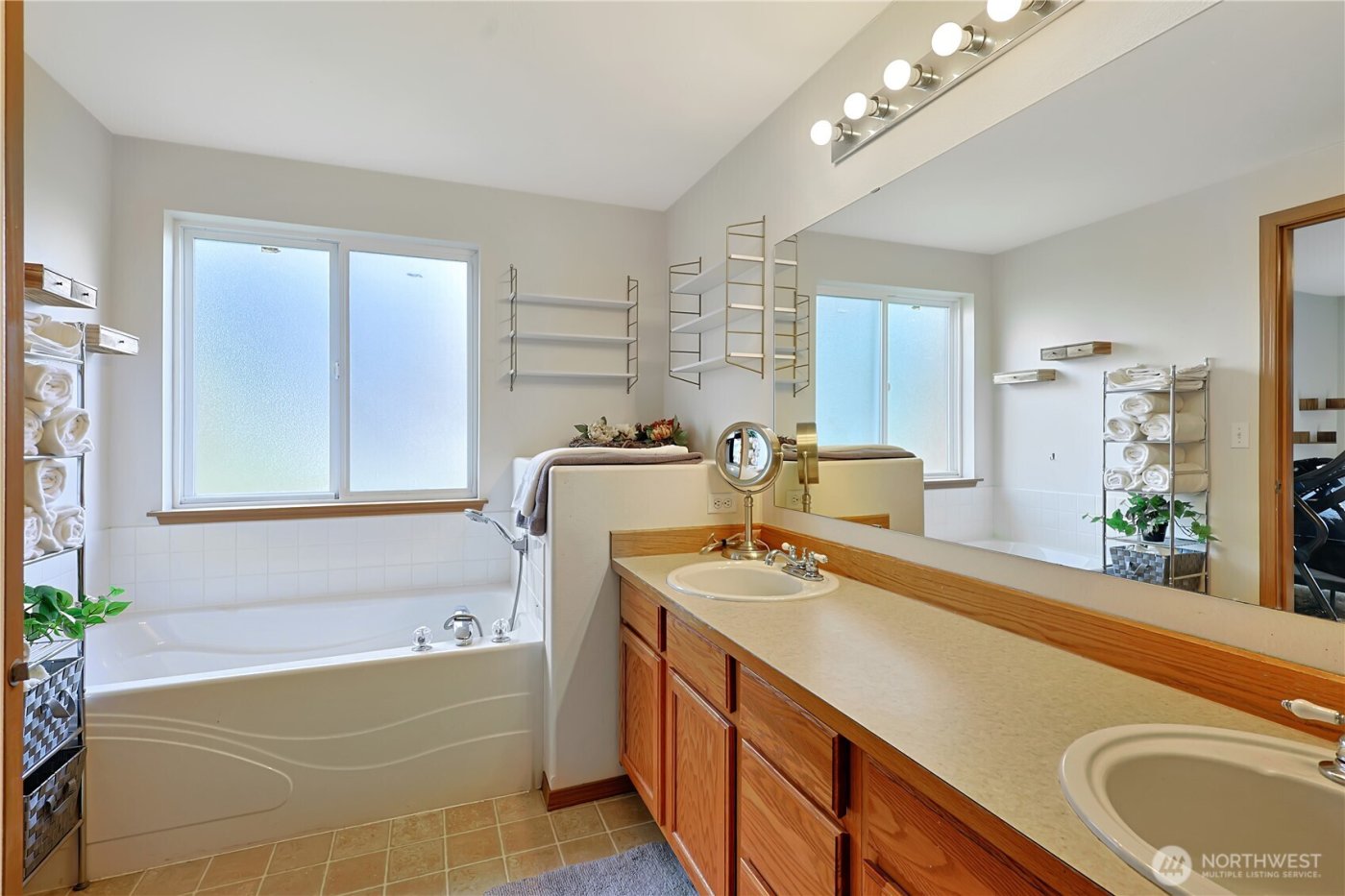 13929 Mariposa Lane SE, Yelm, WA 98597