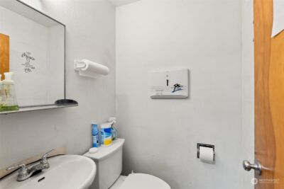 400 E Wishkah Street , Aberdeen, WA 98520 - Photo 36