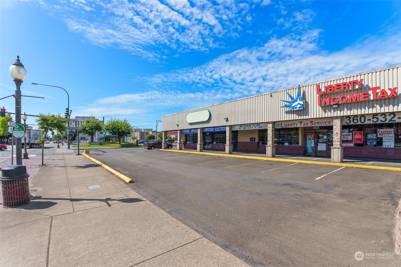 400 E Wishkah Street , Aberdeen, WA 98520