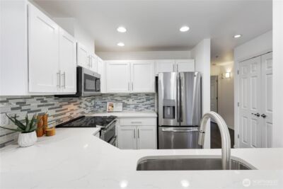 4026 Stone Way N #501, Seattle, WA 98103 - Photo 12