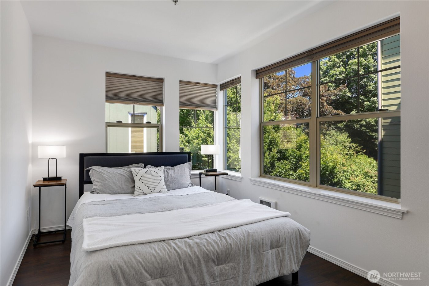 4026 Stone Way N #501, Seattle, WA 98103