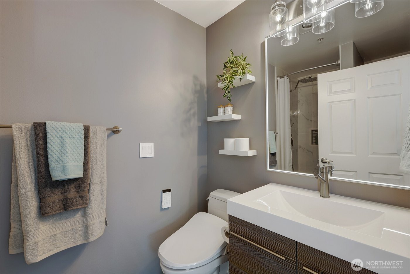 4026 Stone Way N #501, Seattle, WA 98103