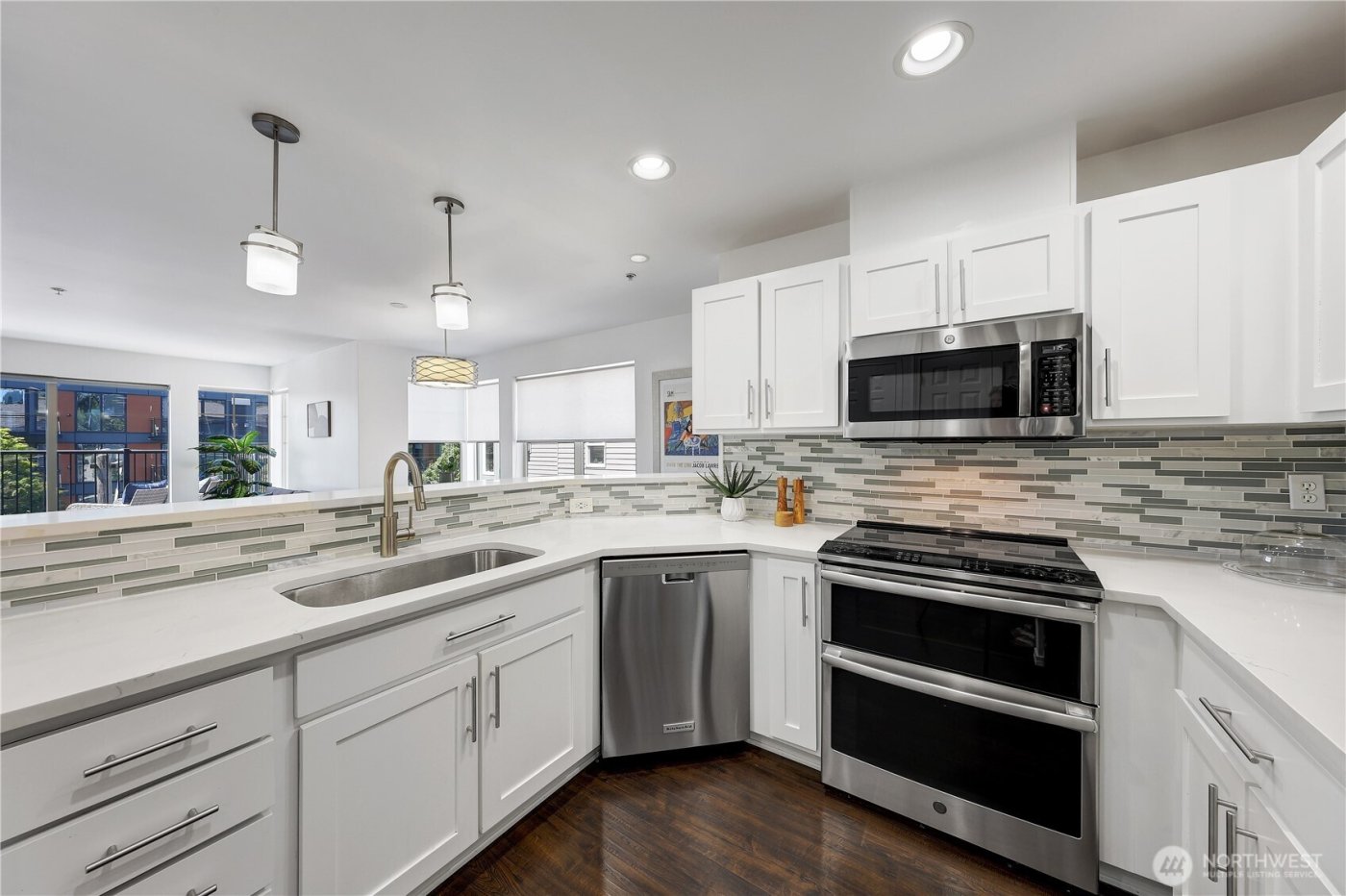 4026 Stone Way N #501, Seattle, WA 98103