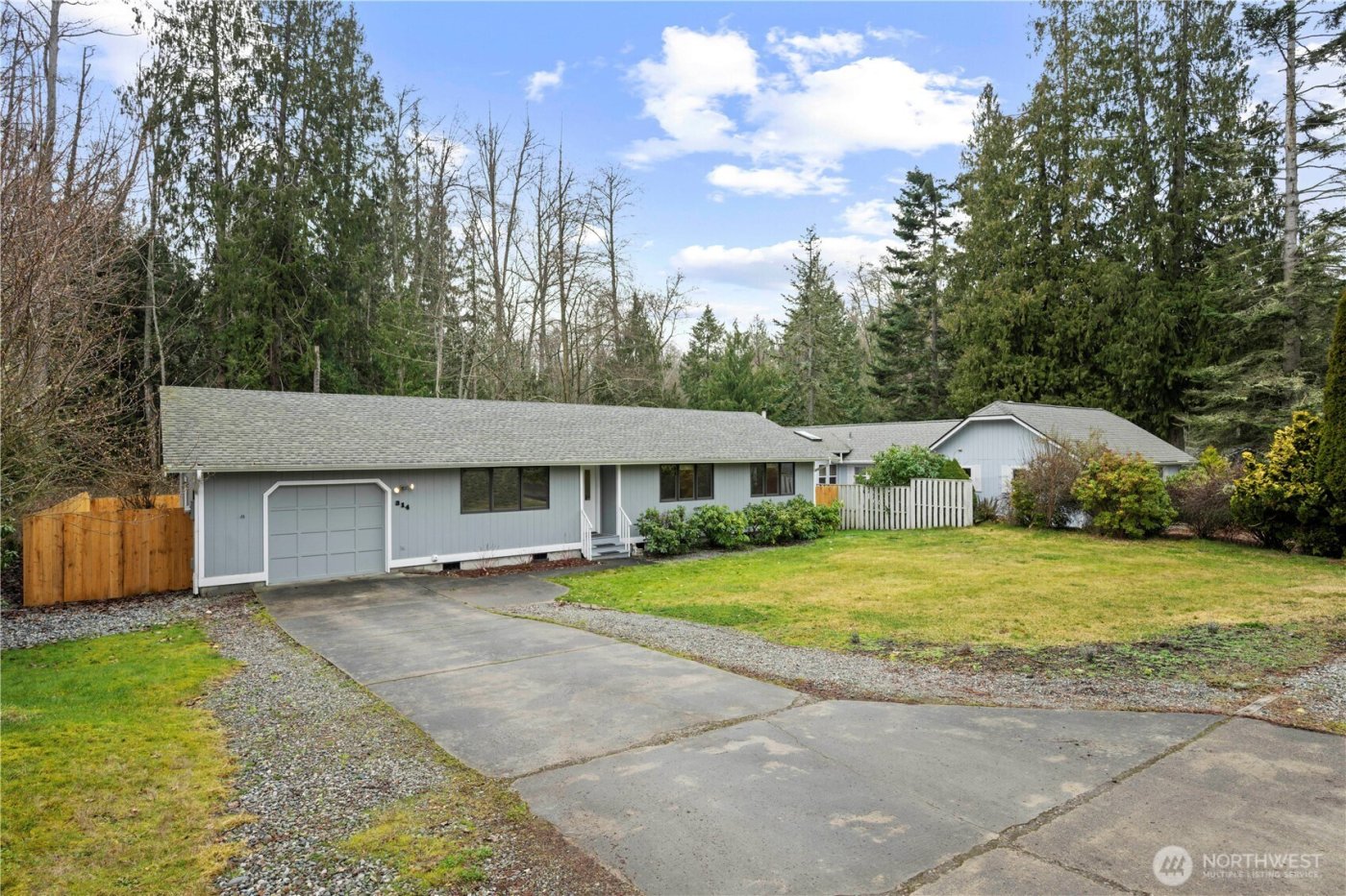 314 Dungeness Meadows , Sequim, WA 98382