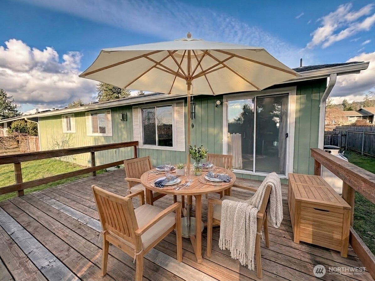 112 Eagle Glen Court , Eatonville, WA 98328